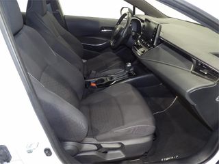 TOYOTA Corolla 1.8 125H ACTIVE TECH E-CVT