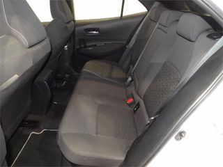 TOYOTA Corolla 1.8 125H ACTIVE TECH E-CVT