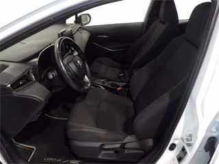 TOYOTA Corolla 1.8 125H ACTIVE TECH E-CVT