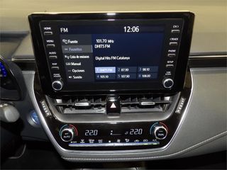 TOYOTA Corolla 1.8 125H ACTIVE TECH E-CVT