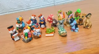 Lote 21 figuras coleccionables