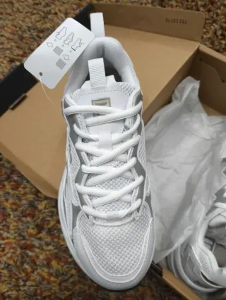 Tenis Fila Blanco/Gris Talla 36