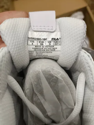 Tenis Fila Blanco/Gris Talla 36