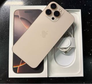 iPhone 16 Pro Max 256GB Dorado.