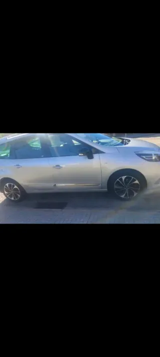 Renault Grand Scenic 2016