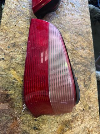 Pilotos Traseros Peugeot 106 Sport/GTI