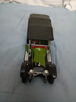 Miniatura Coche Clásico Escala 1/24