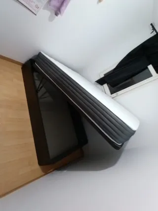 Colchónes,canapés,somieres,base,cabezales, mesitas