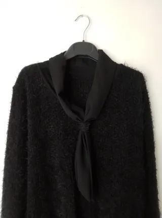 Maglione nero in pelo con collo marinara tg L