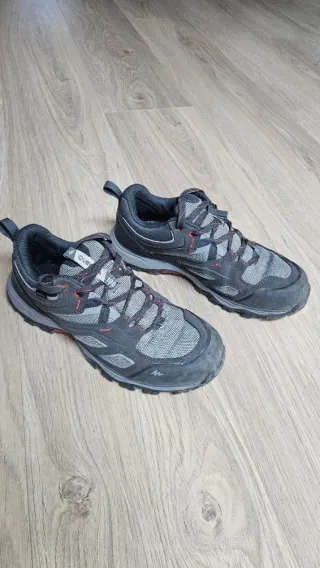 Zapatillas de montaña Quechua Talla 42