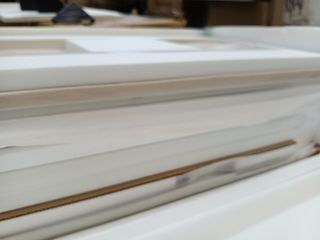 SONGMICS Armario de Almacenamiento, Aparador de Metal, Doble Puerta Magnética, Estante Ajustable, Marco de Acero, 40 x 80 x 76 cm, Beige Natural y Blanco LSC102W57