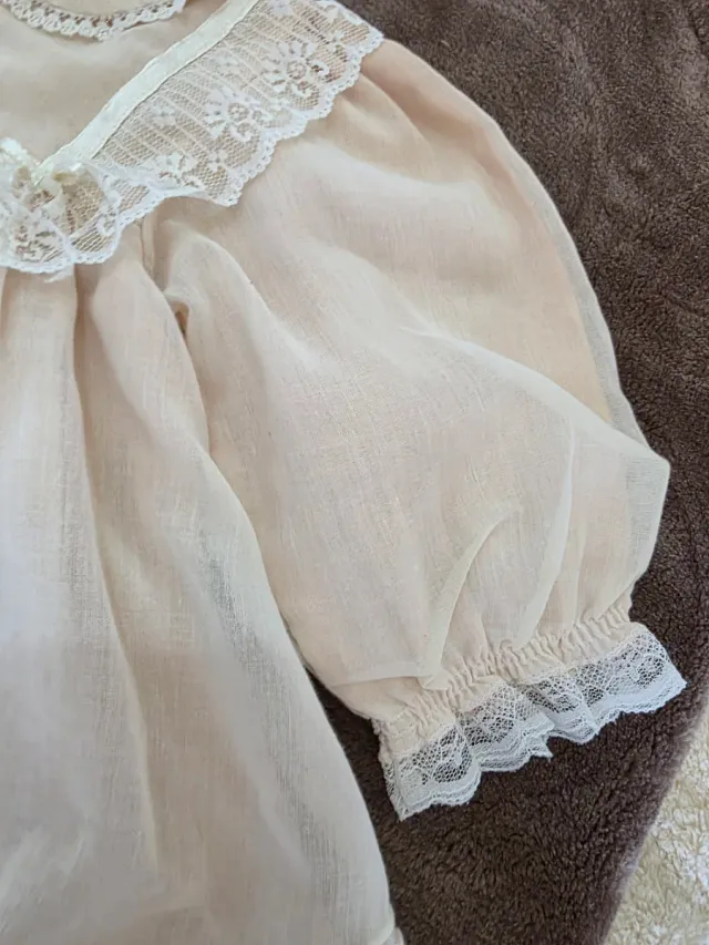 Vestido de bebé recién nacido.. como para de 1 mes