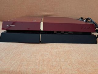 PS4 Edizione Limitata Rossa