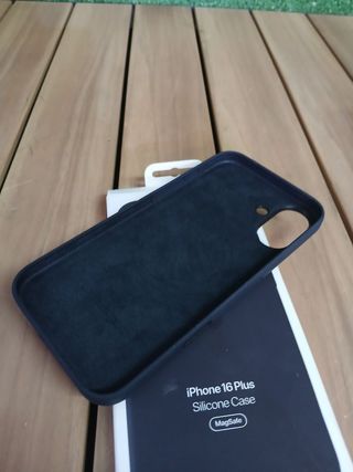 Apple Funda iPhone 16 Plus MagSafe Negra