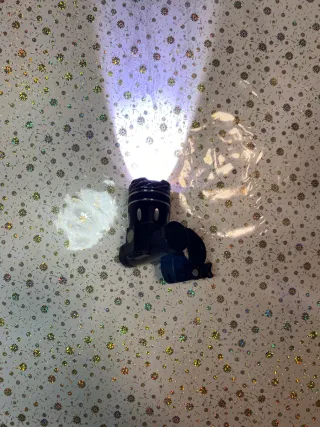 Luz LED delantera para patinete o bicicleta