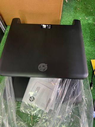 Base Soporte Monitor HP Negro