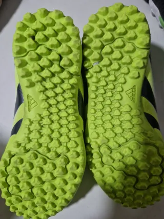 Botas de fútbol Adidas Predator niño talla 28