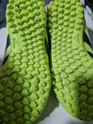 Botas de fútbol Adidas Predator niño talla 28