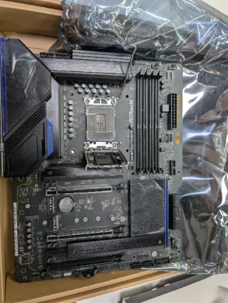 Placa Base ASUS Z690 EXTREME no enciende