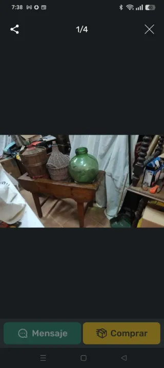 Cantarera antigua de madera