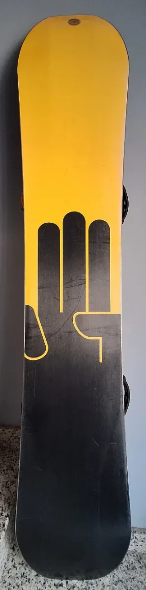 Tabla Snowboard Bataleon Twin 157 + Fijaciones.