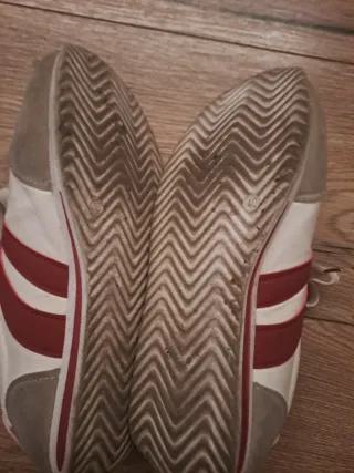 Zapatillas deportivas con cordones