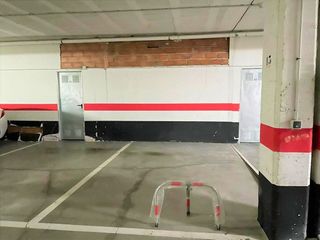 Garaje en venta en Portillejo - Valdegastea en Logroño