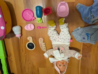 Nenuco con maleta y accesorios