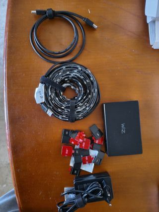 WiZ HDMI Sync Box con retroiluminación de TV - Sincroniza la luz con tus películas, juegos y música - HDMI 2.0 - Soporta 4K a 60