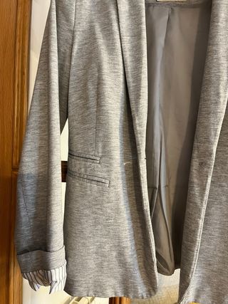 Chaqueta Pull&Bear Gris Talla M