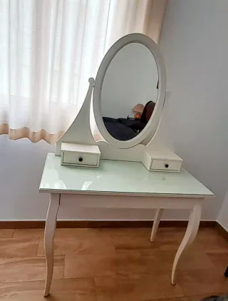 Tocador Ikea Blanco con Espejo Ovalado