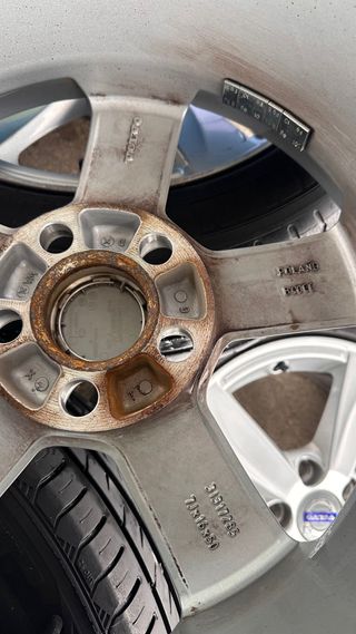 Llantas Volvo V40 16 pulgadas