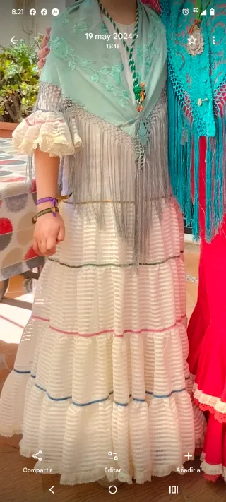 Traje de flamenca muy bonito,niña de 6-10 años.