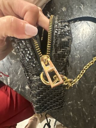 Bolso Bimba y Lola negro y dorado