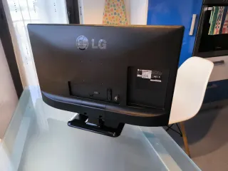 TV LG 24 (24MT47DC-PZ)