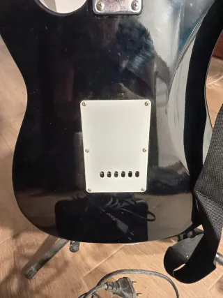 Guitarra eléctrica y acústica