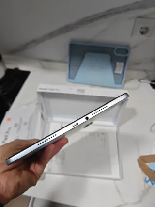 Tablet Redmi Pad Pro di Xiaomi, quasi nuovo