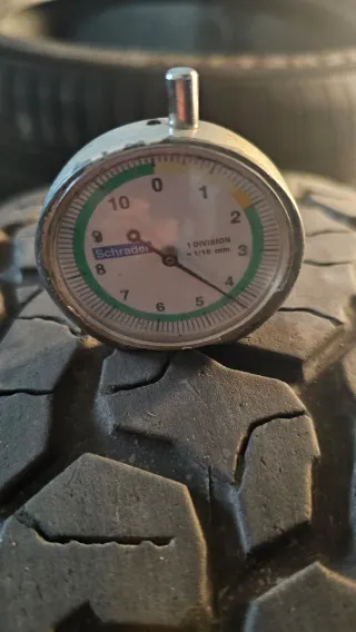 Neumáticos 225 75 16 BF Goodrich