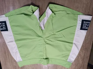 Pantaloncini costume uomo verdi e bianchi
