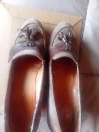 Cuña ante beige/marrón talla 40