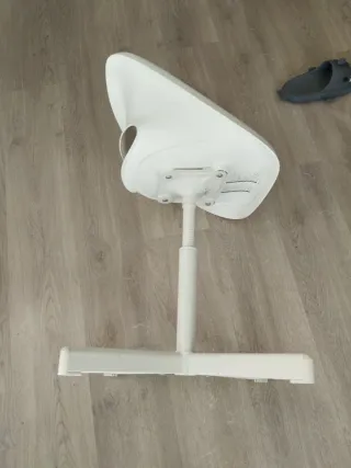 Silla Escritorio IKEA Blanca Pequeña