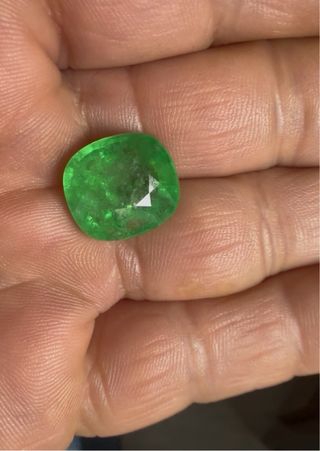 Granate Tsavorita 17.17 ct GIA Certificado