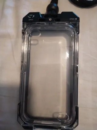 Custodia impermeabile Ipega per iPhone 4/4S