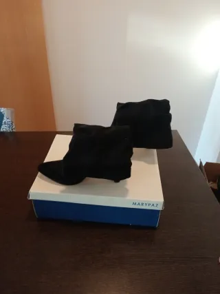 Botines tacón terciopelo Marypaz negros