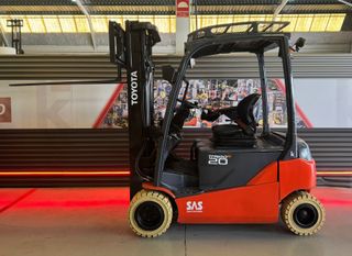 CARRETILLA ELEVADORA OCASION 2000 KG