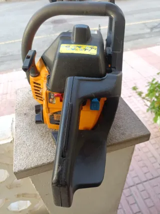 Motosierra McCulloch MC335