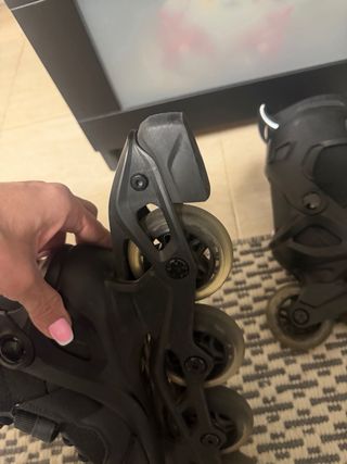 Patines en línea negros poco uso talla 39