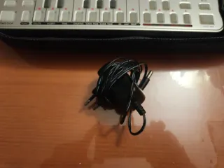 Cyclone TT303 mk2 Sintetizador Bass Bot