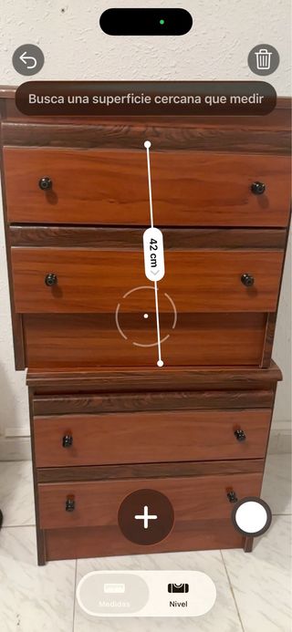 Mesita de noche de madera