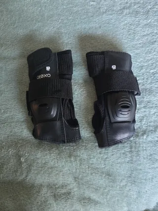 Muñequeras Oxelo Negras. Talla S